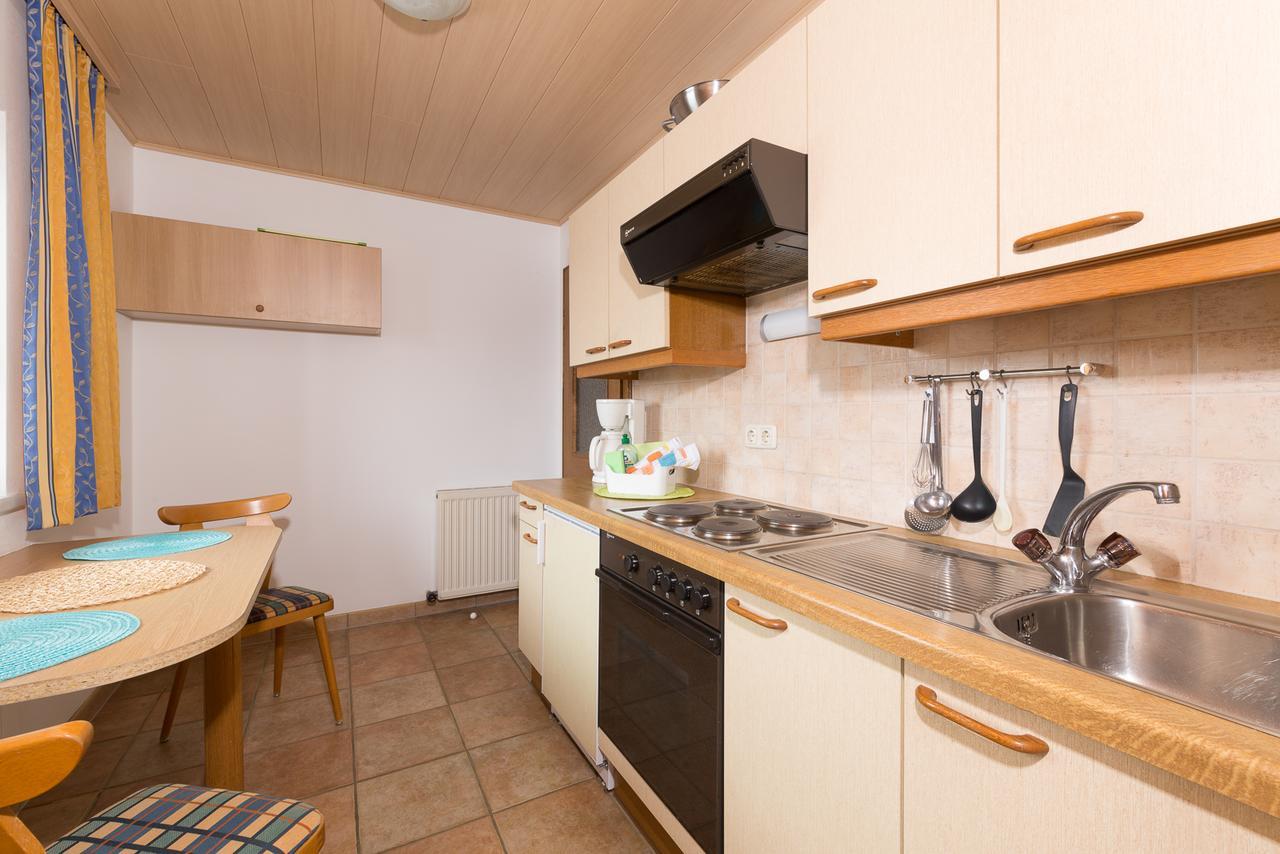 Roland Apartment *